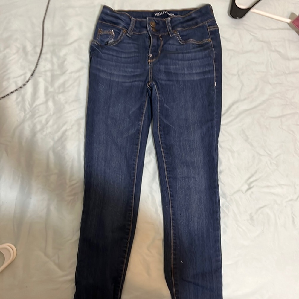 Women’s Jean pants brand wallflower